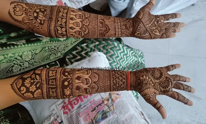 Pintu Mehandi  Artist